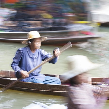 In a hurry - Damnoen Saduak floating market